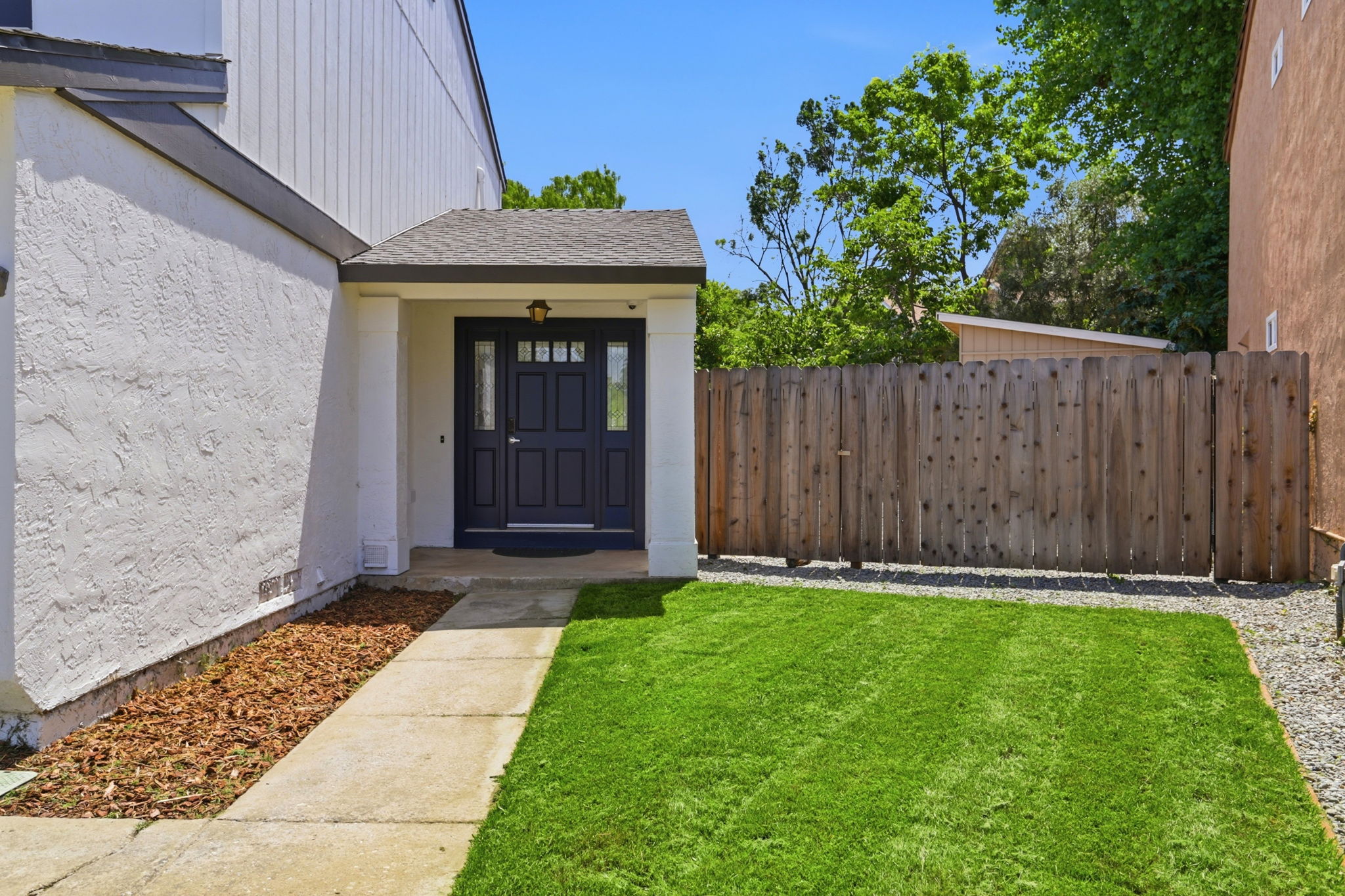 006_F8_118 Mayland Ct