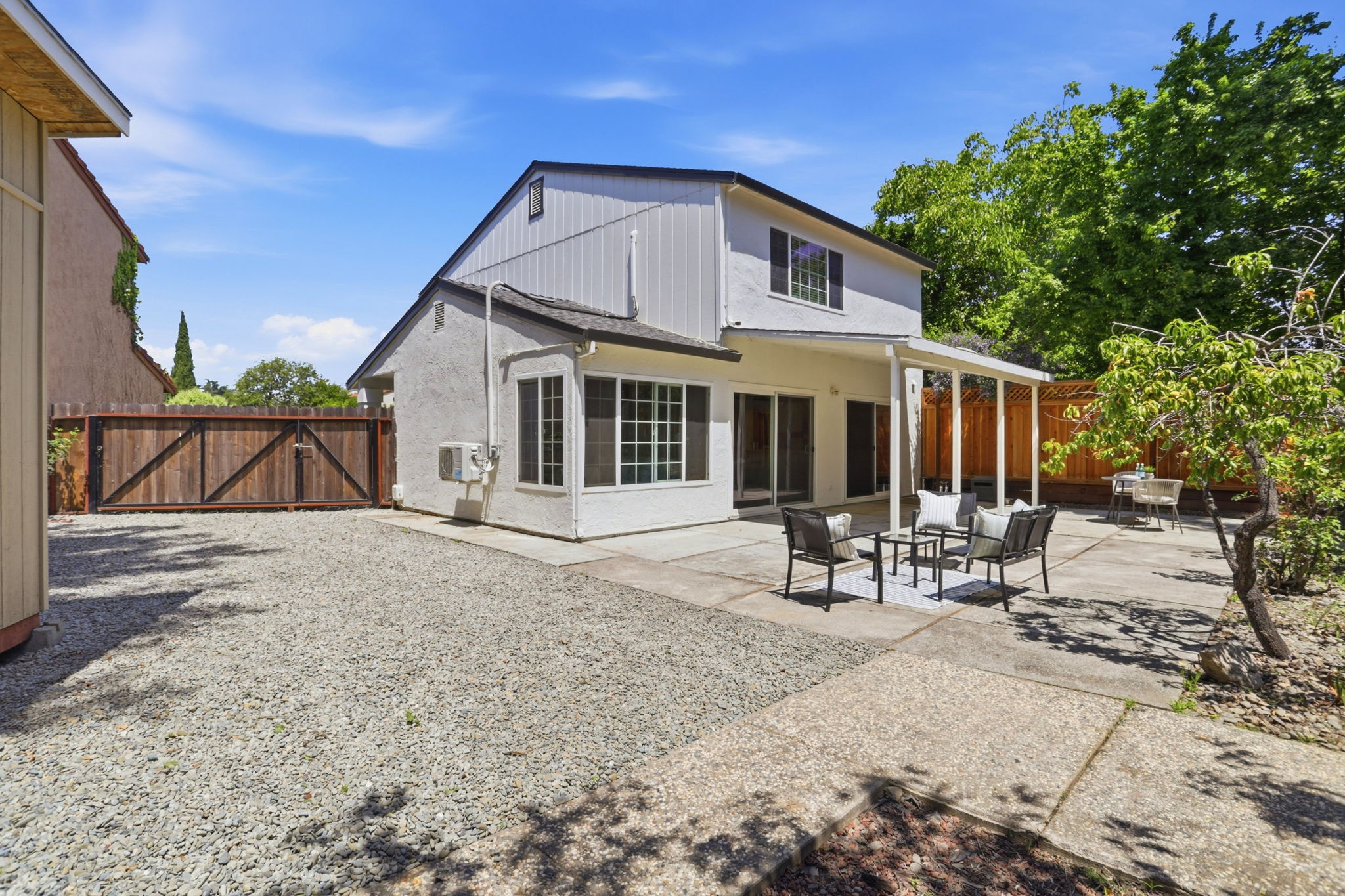 039_F8_118 Mayland Ct