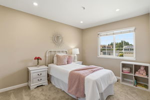 027_F8_118 Mayland Ct