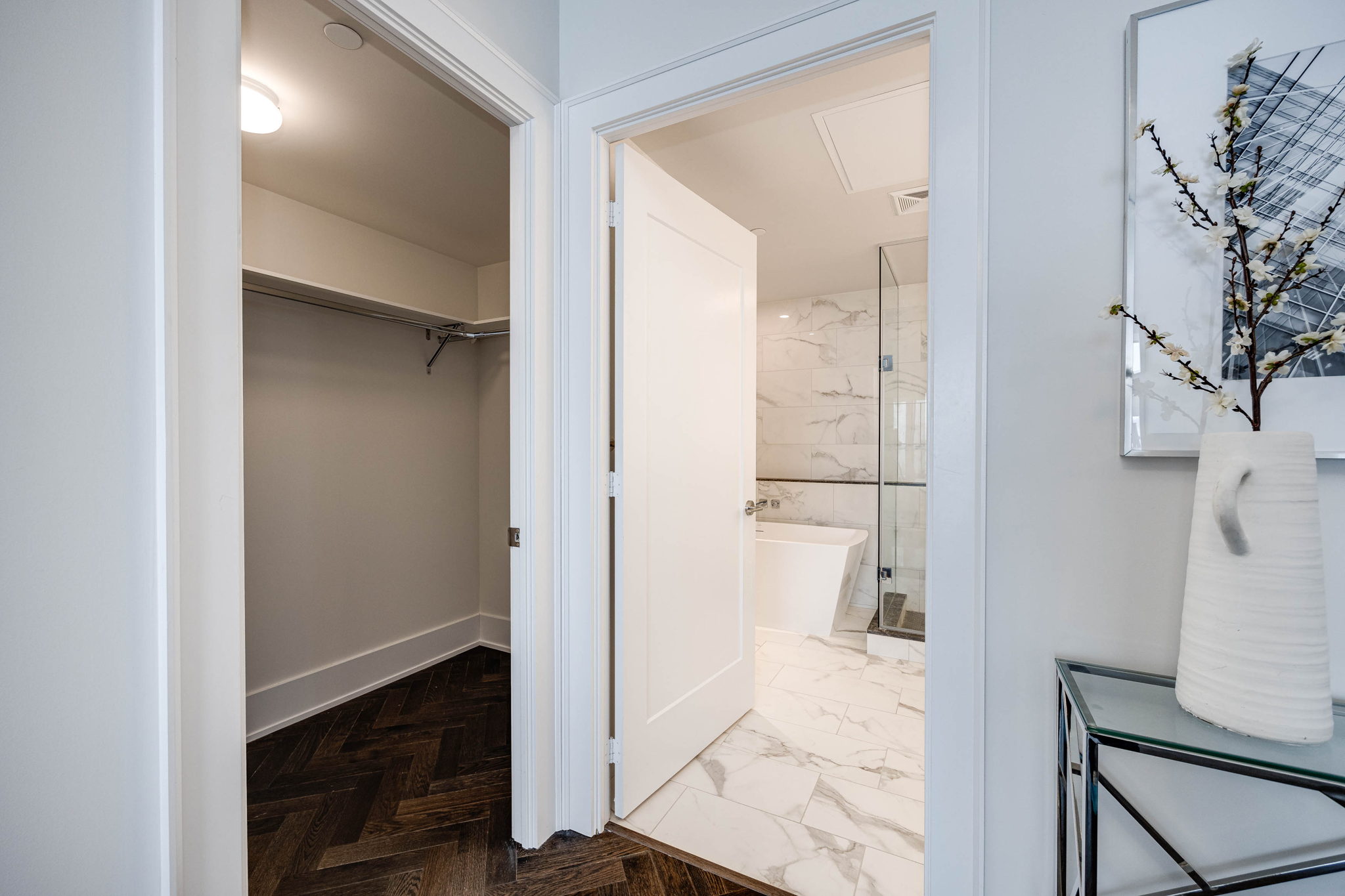 Toronto property showcase — delivered property photograph 33