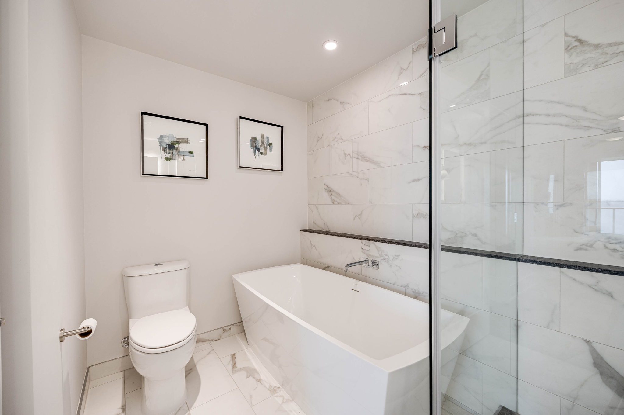 Toronto property showcase — delivered property photograph 36