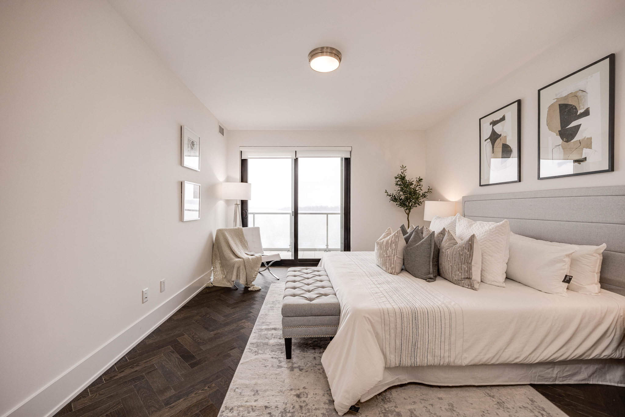 Toronto property showcase — delivered property photograph 31