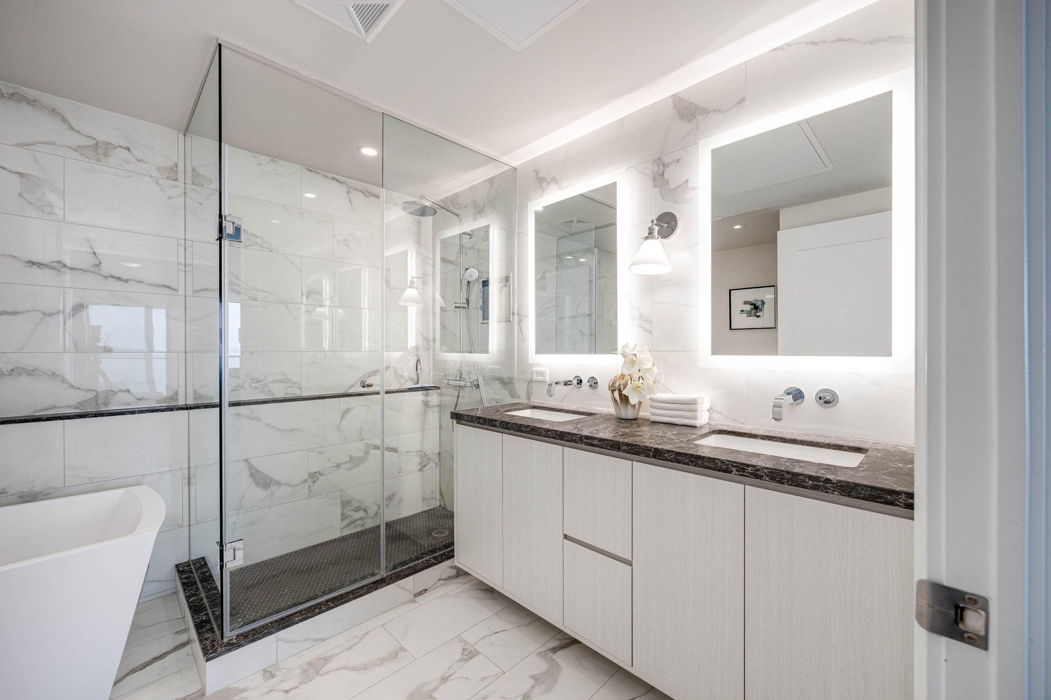 Toronto property showcase — delivered property photograph 34