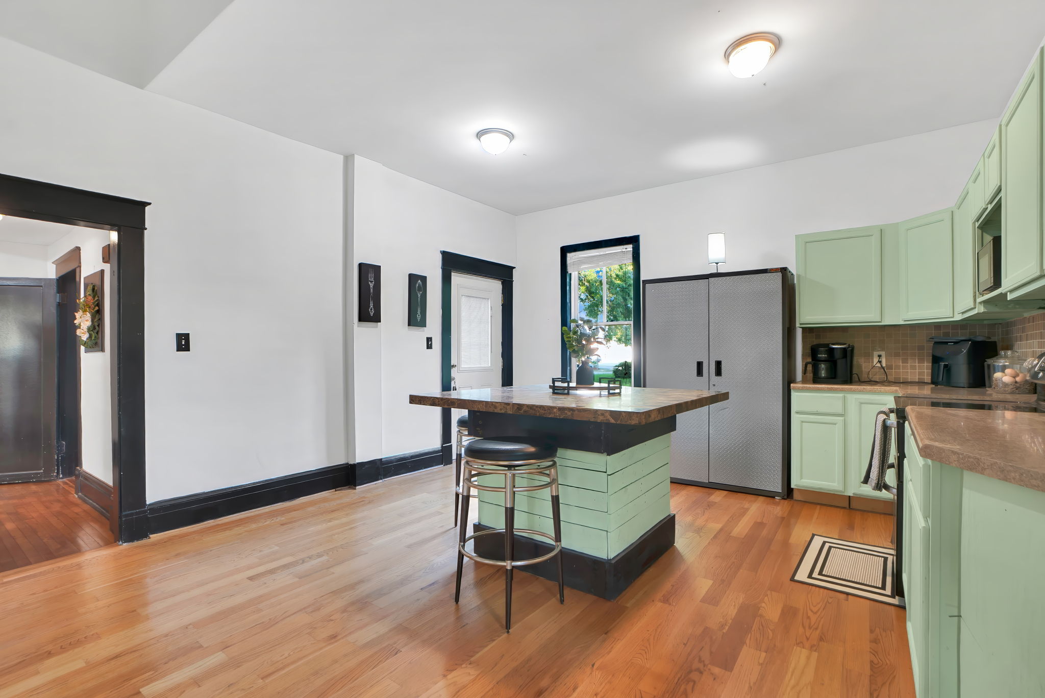 118 N 7th St-59