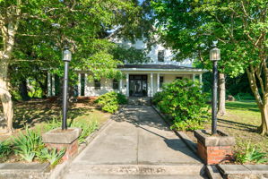 118 N 7th St-3