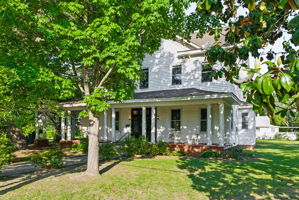 118 N 7th St-5