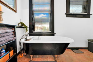 118 N 7th St-51