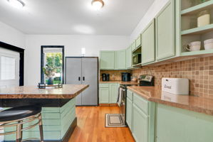 118 N 7th St-67