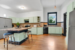 118 N 7th St-68