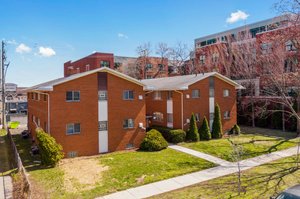 118/120 N Center St, Royal Oak, MI 48067, US Photo 2