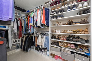 Walk-in Closet