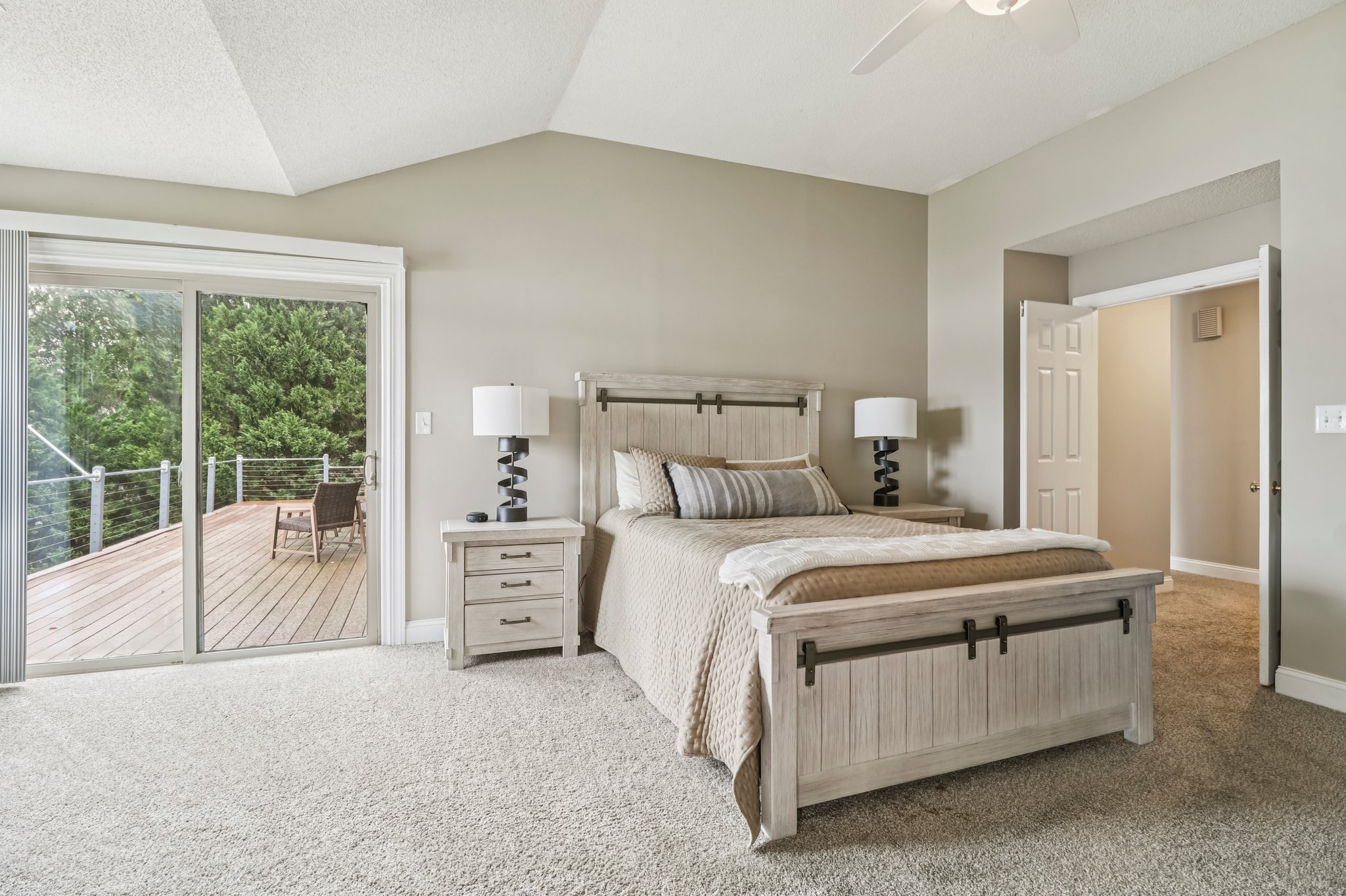 Pucketts Cove Rd-S2308-027.jpg