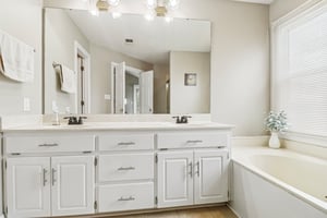 Pucketts Cove Rd-S2308-023.jpg
