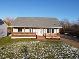  Photo 0