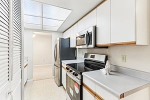 Shomate Dr-015.jpg