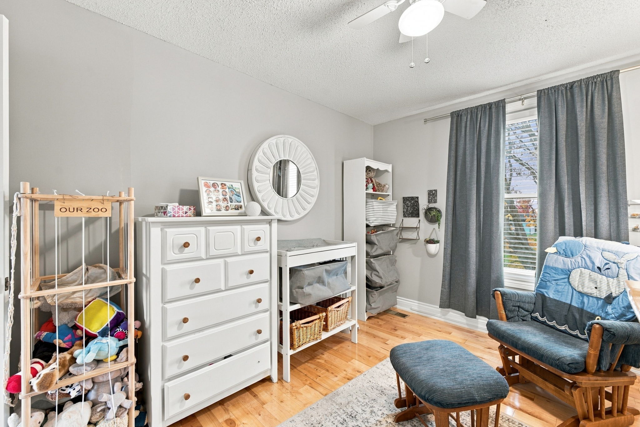  Photo 44