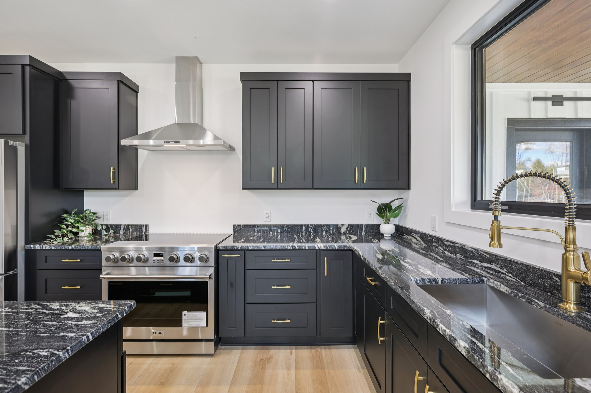 Winners Cir-S0111-018.jpg