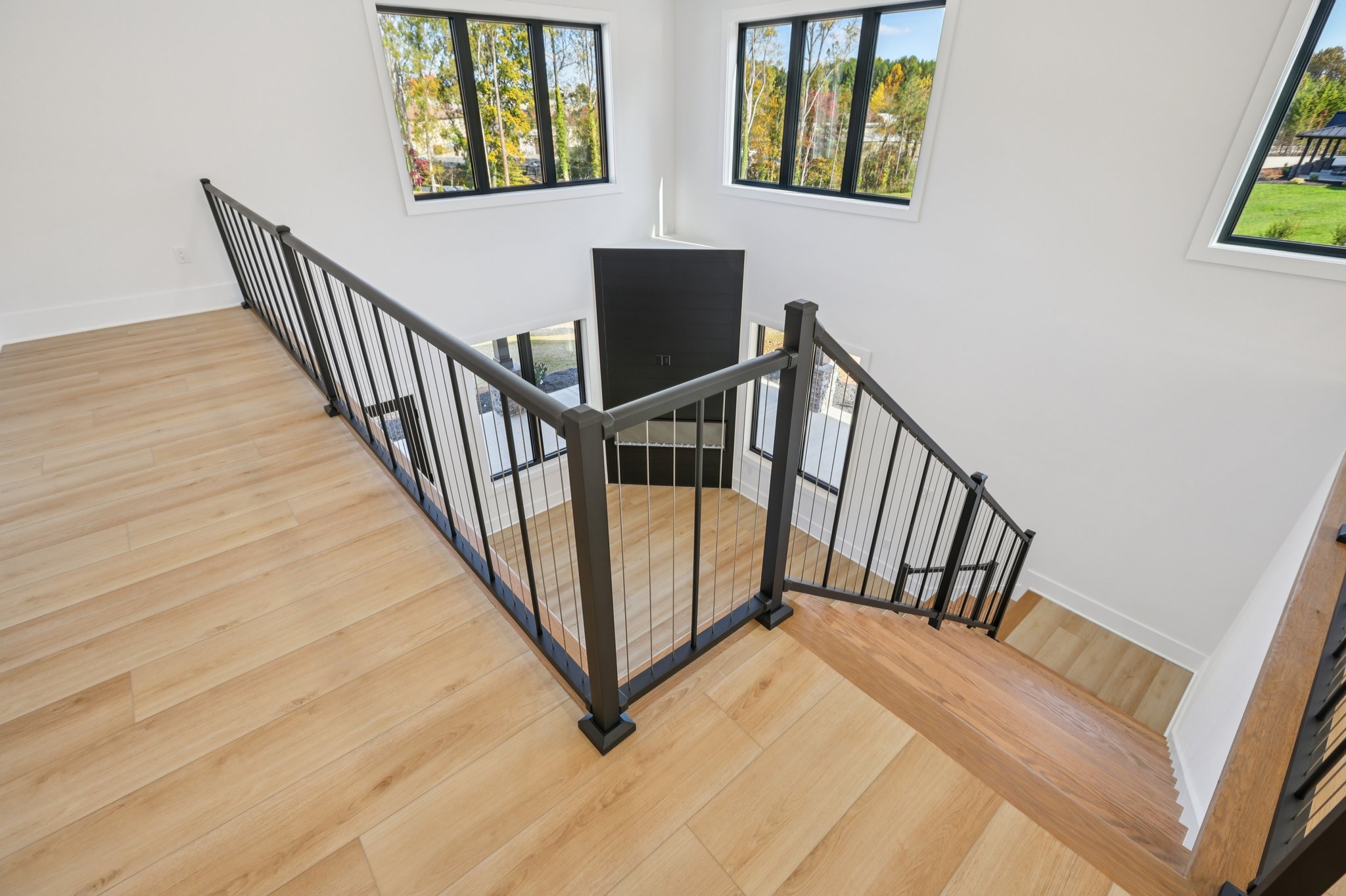 Winners Cir-S0111-022.jpg