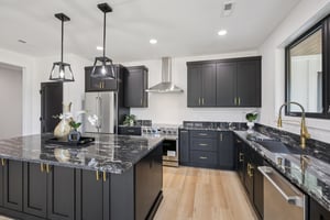 Winners Cir-S0111-019.jpg