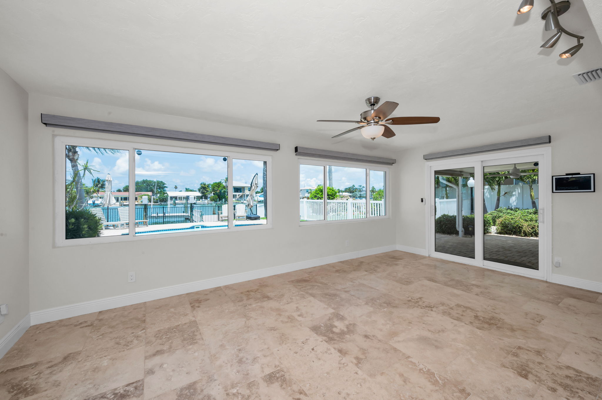 Living Room2