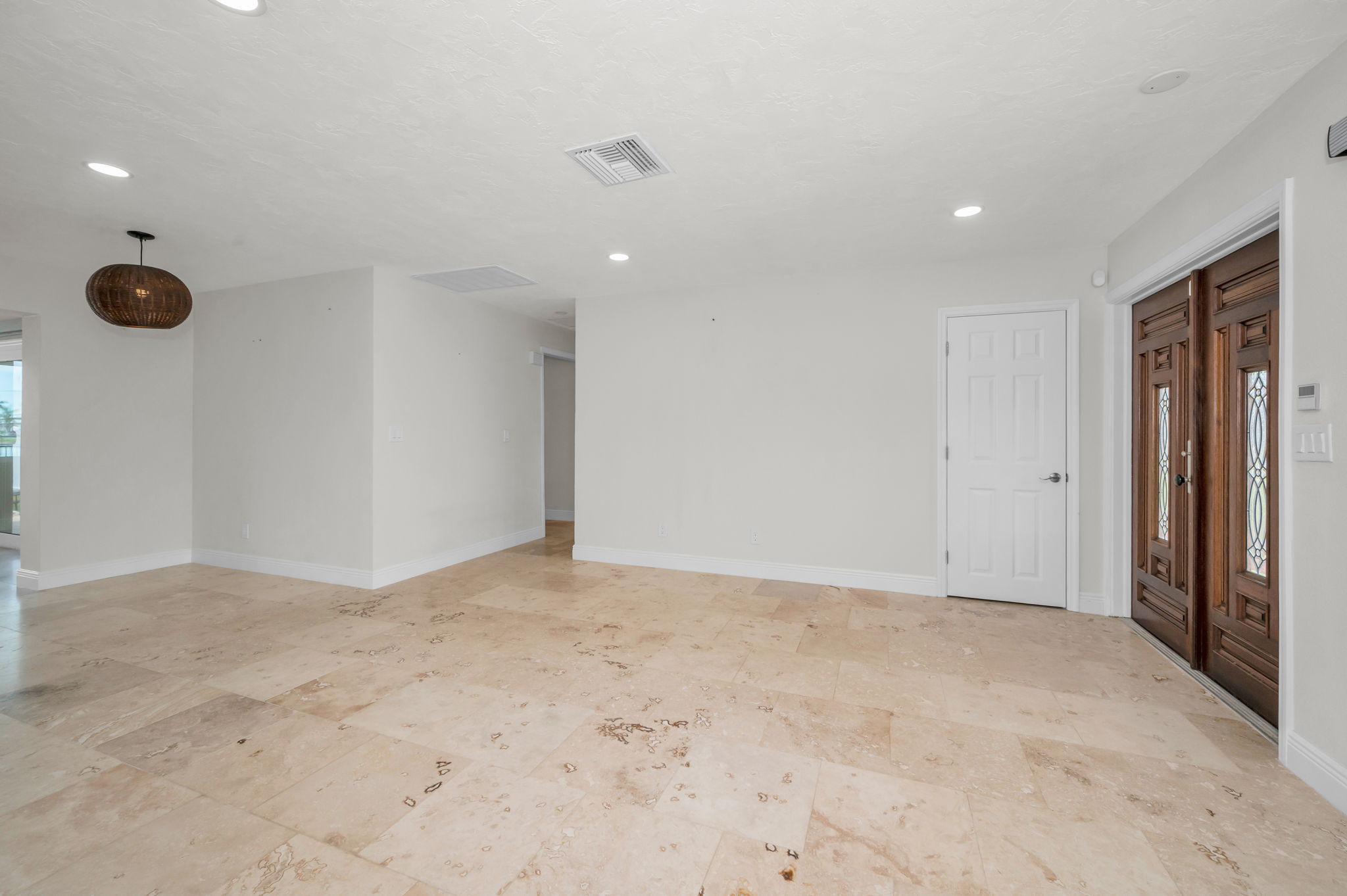 Dining Room3