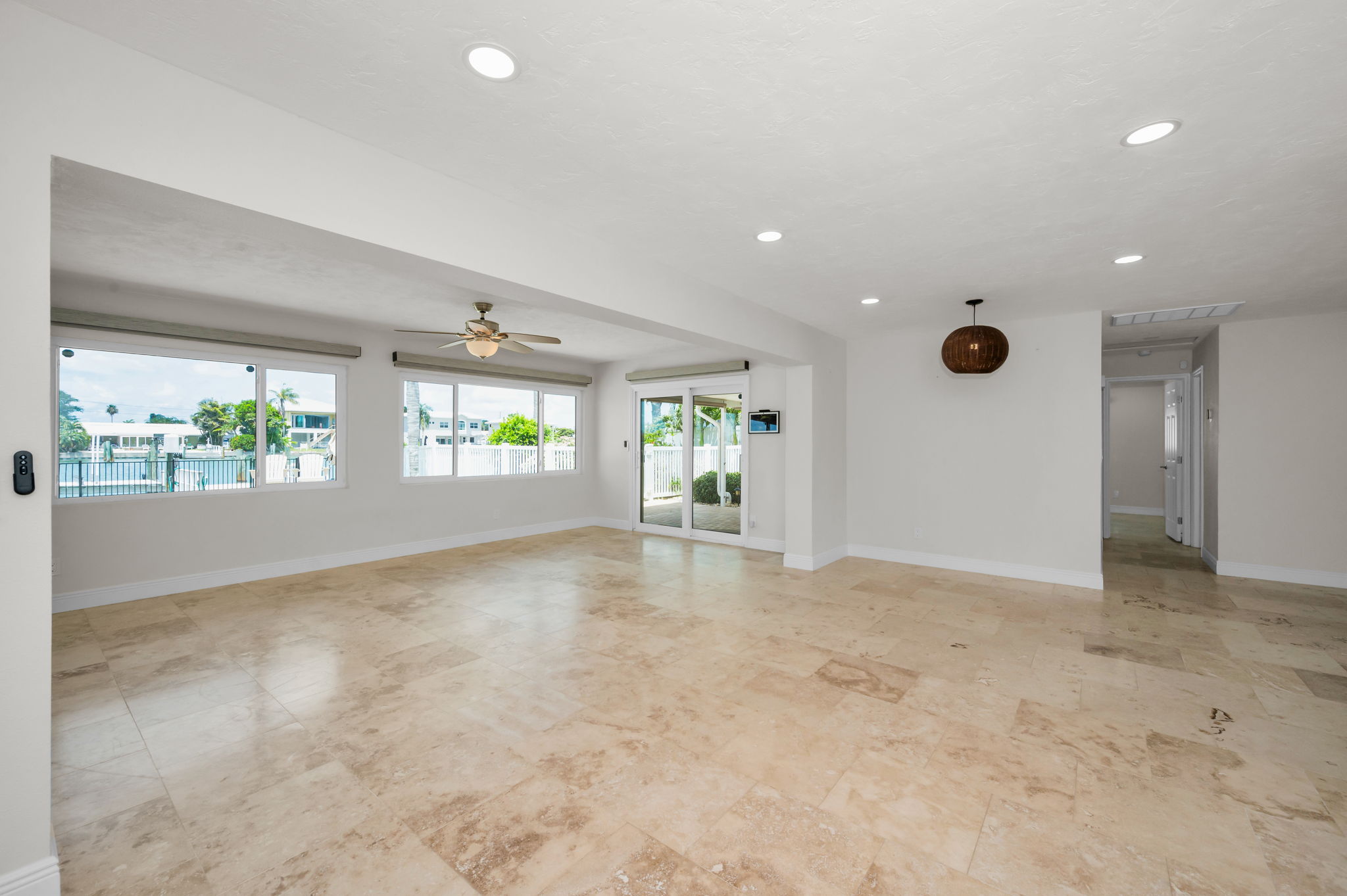 Living Room8