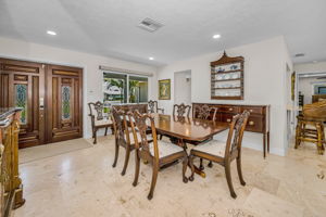Dining Room3