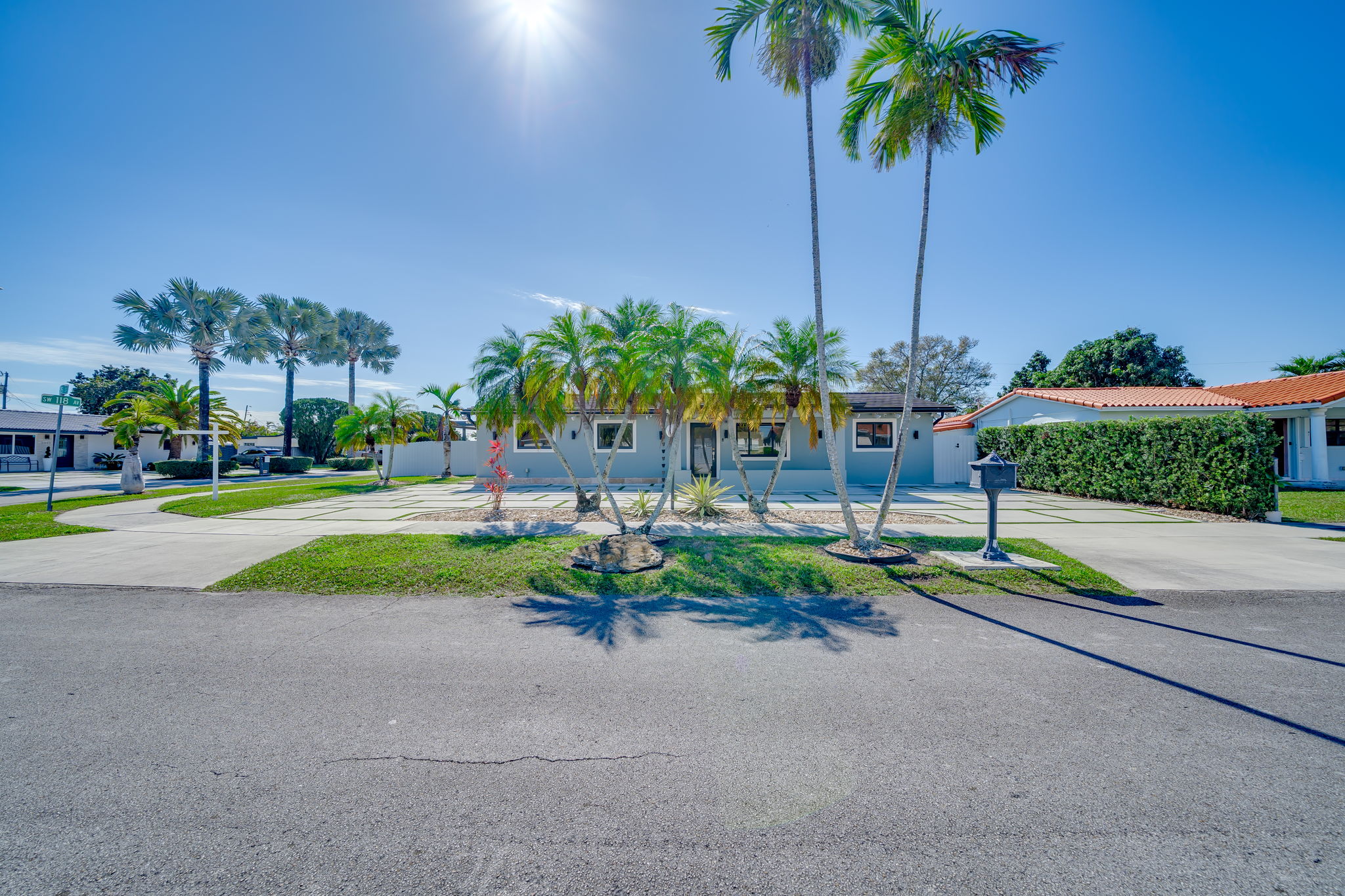 4281 NW 9th Ct, Coconut Creek, FL 33066, USA Photo 2