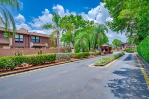 4281 NW 9th Ct, Coconut Creek, FL 33066, USA Photo 2