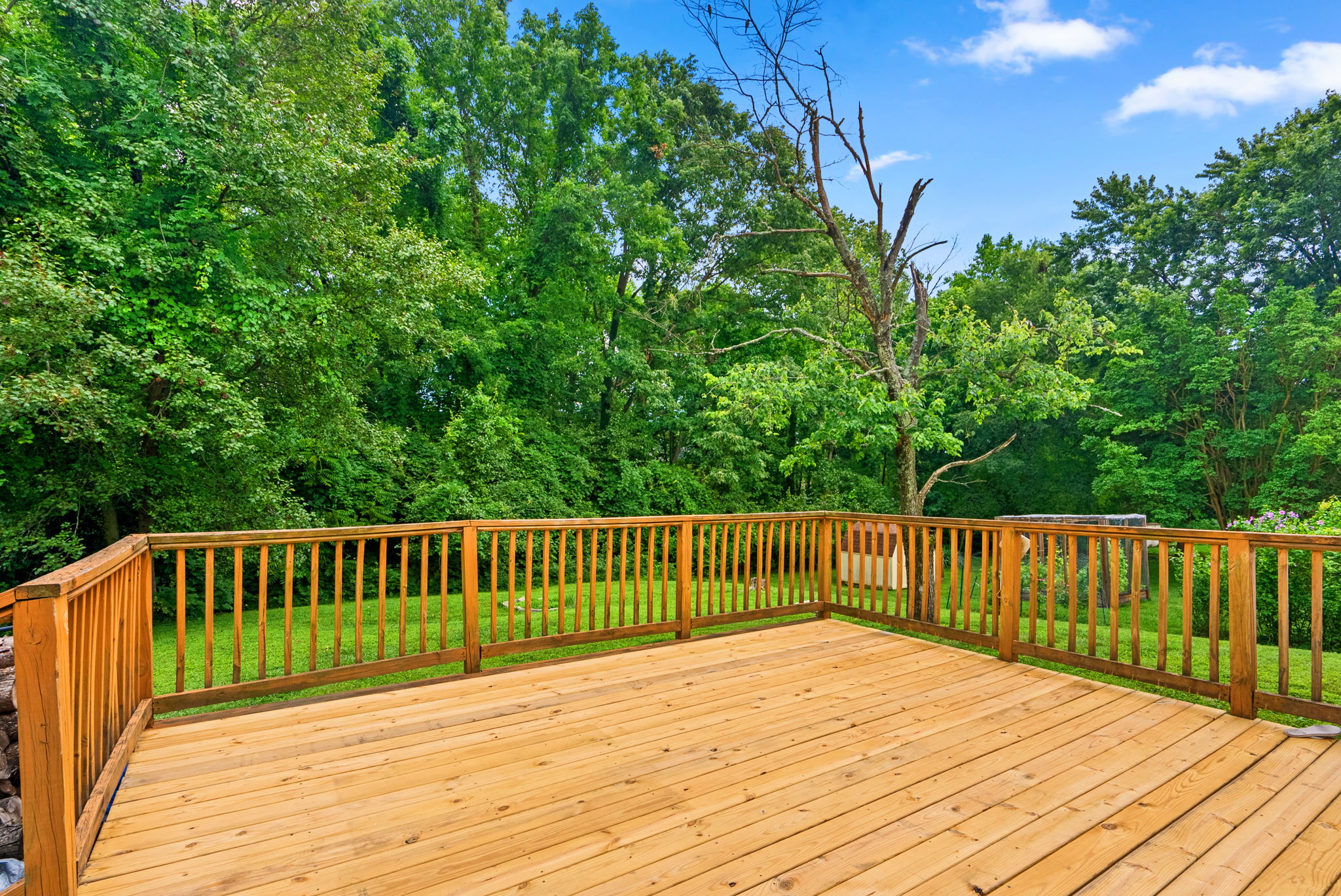 33. Deck