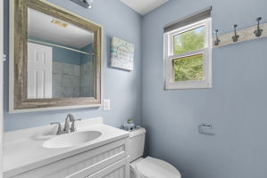 26. Upper bath