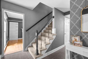 05. Foyer