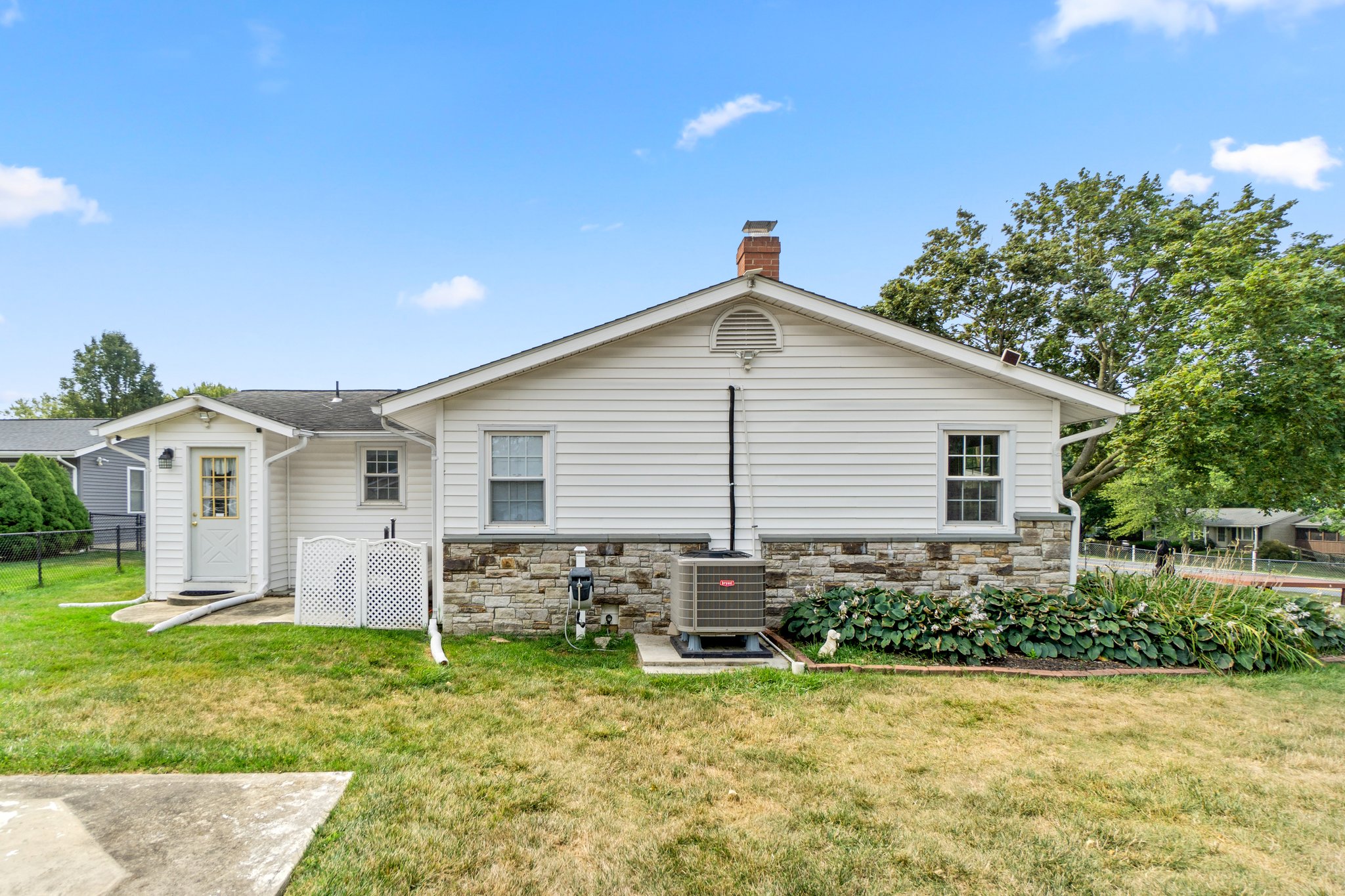 42. back exteriors.jpg