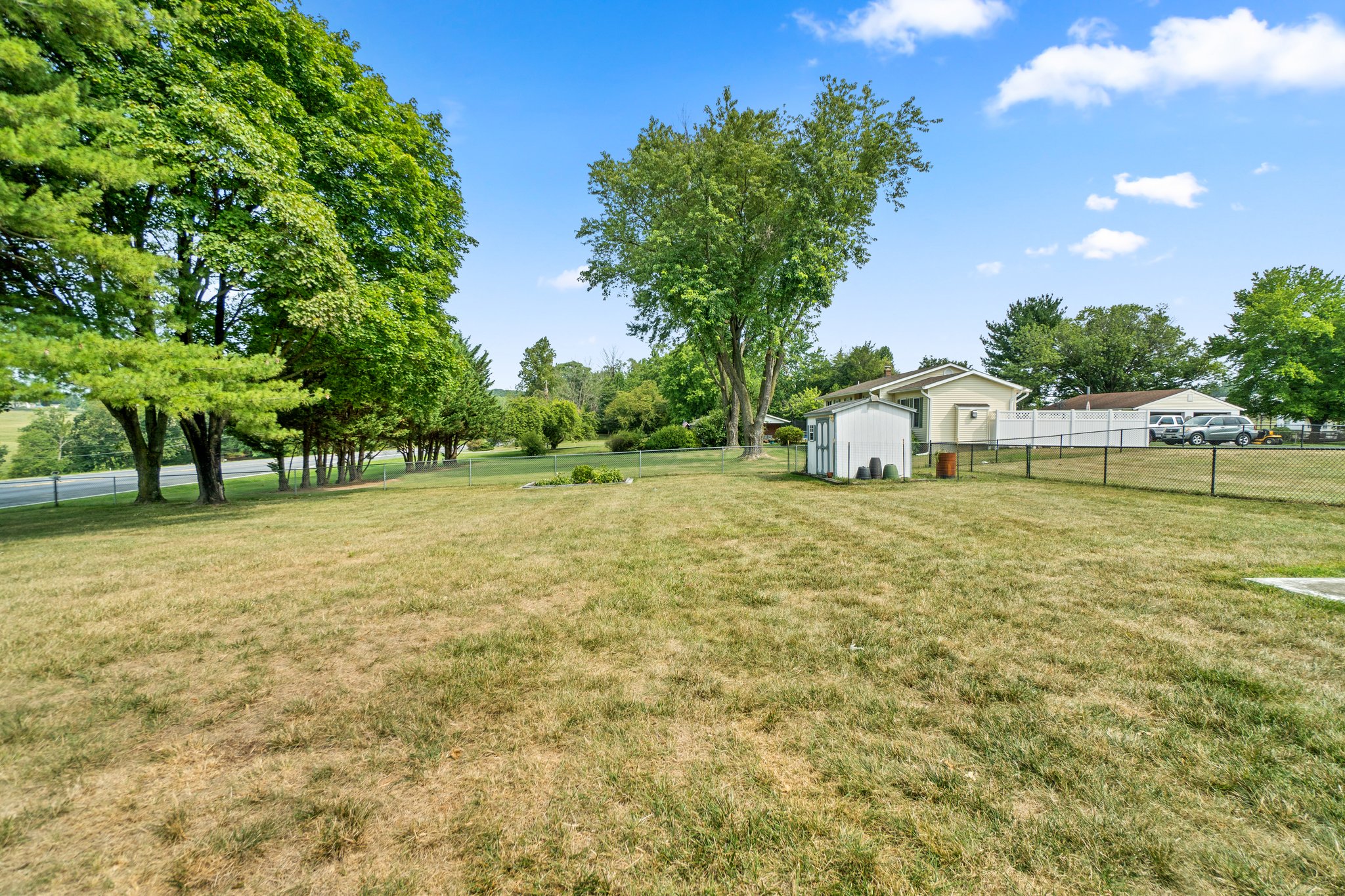 44. back exteriors.jpg