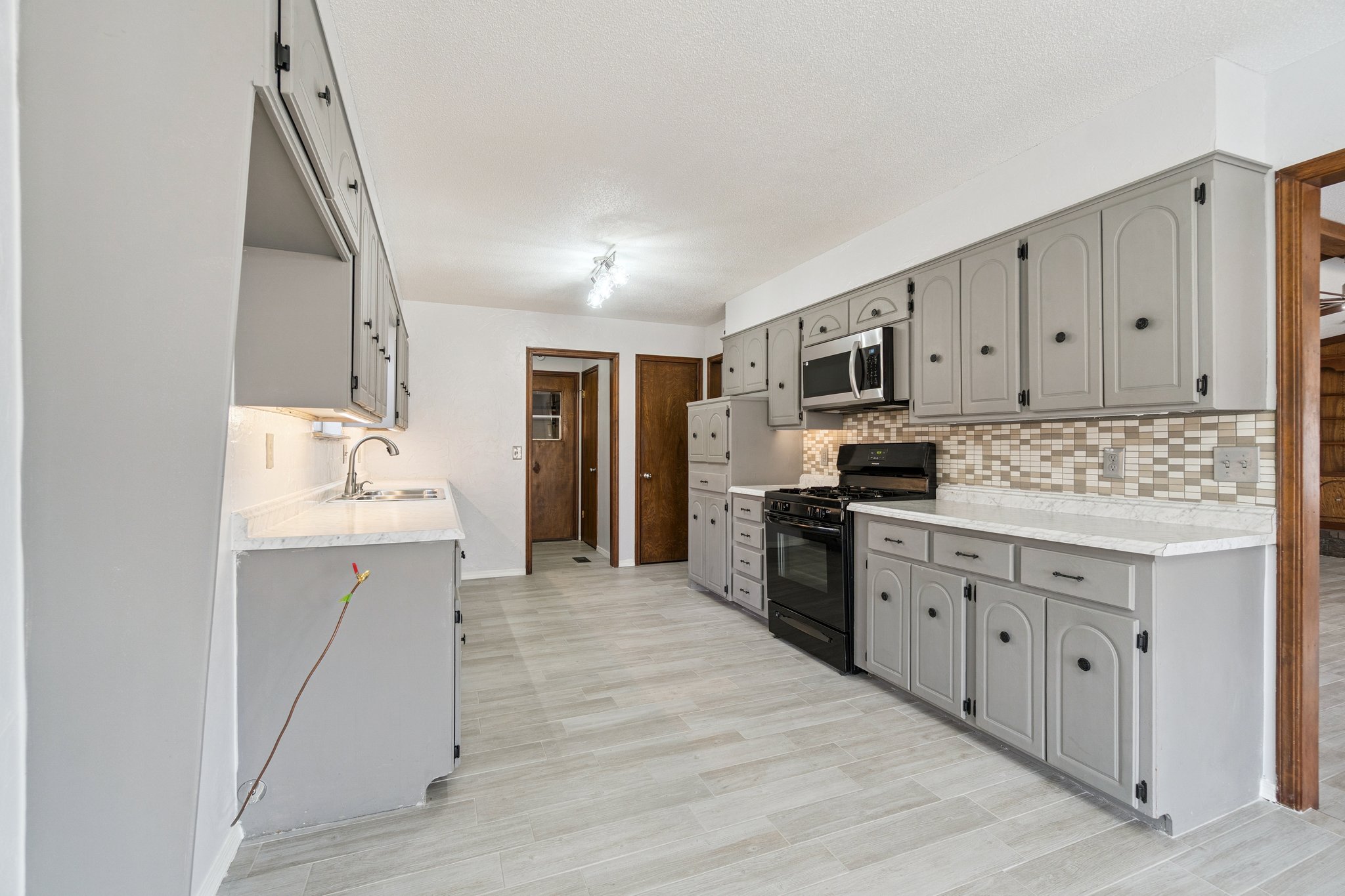 11805 Ashford Dr_020.jpg