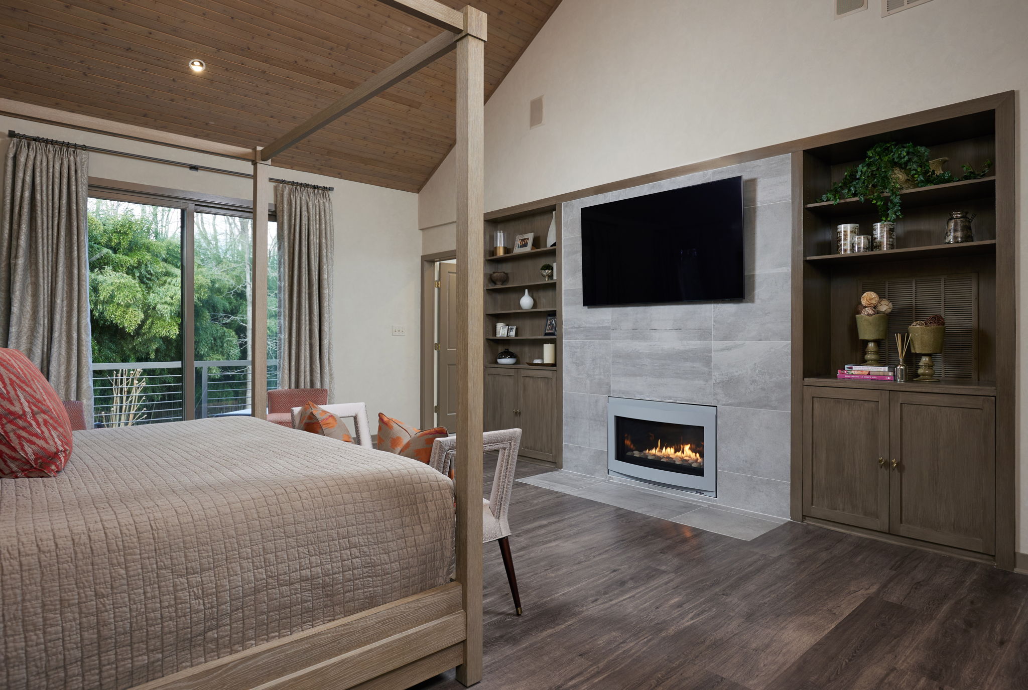 Primary Suite with Gas Fireplace