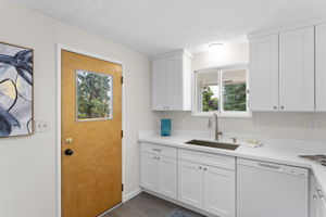 New LVP flooring ties it all together—durable, quiet, and designed for everyday use.