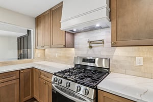 Charing Cross Rd-S2805-012.jpg