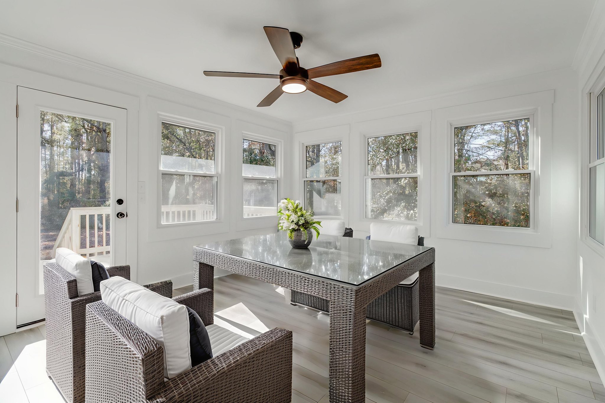 2025 11 17 - 1181 Cherokee Blvd - Elgin-29 virtually staged.jpeg