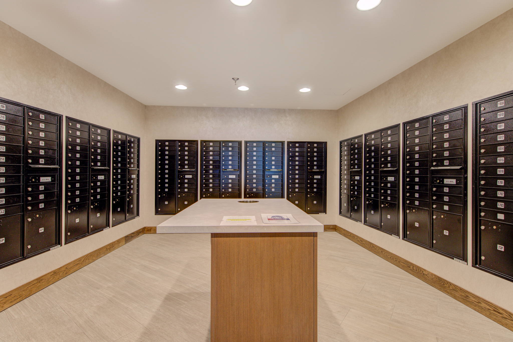 14 Mail Room