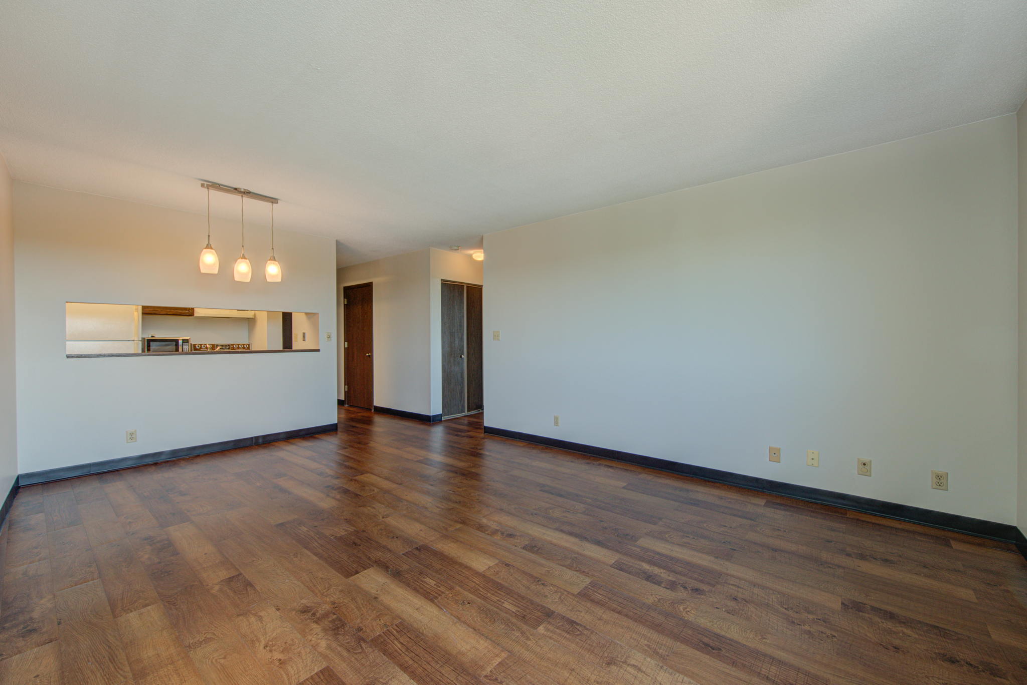5 Living Room