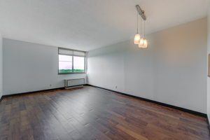 4 Living Room