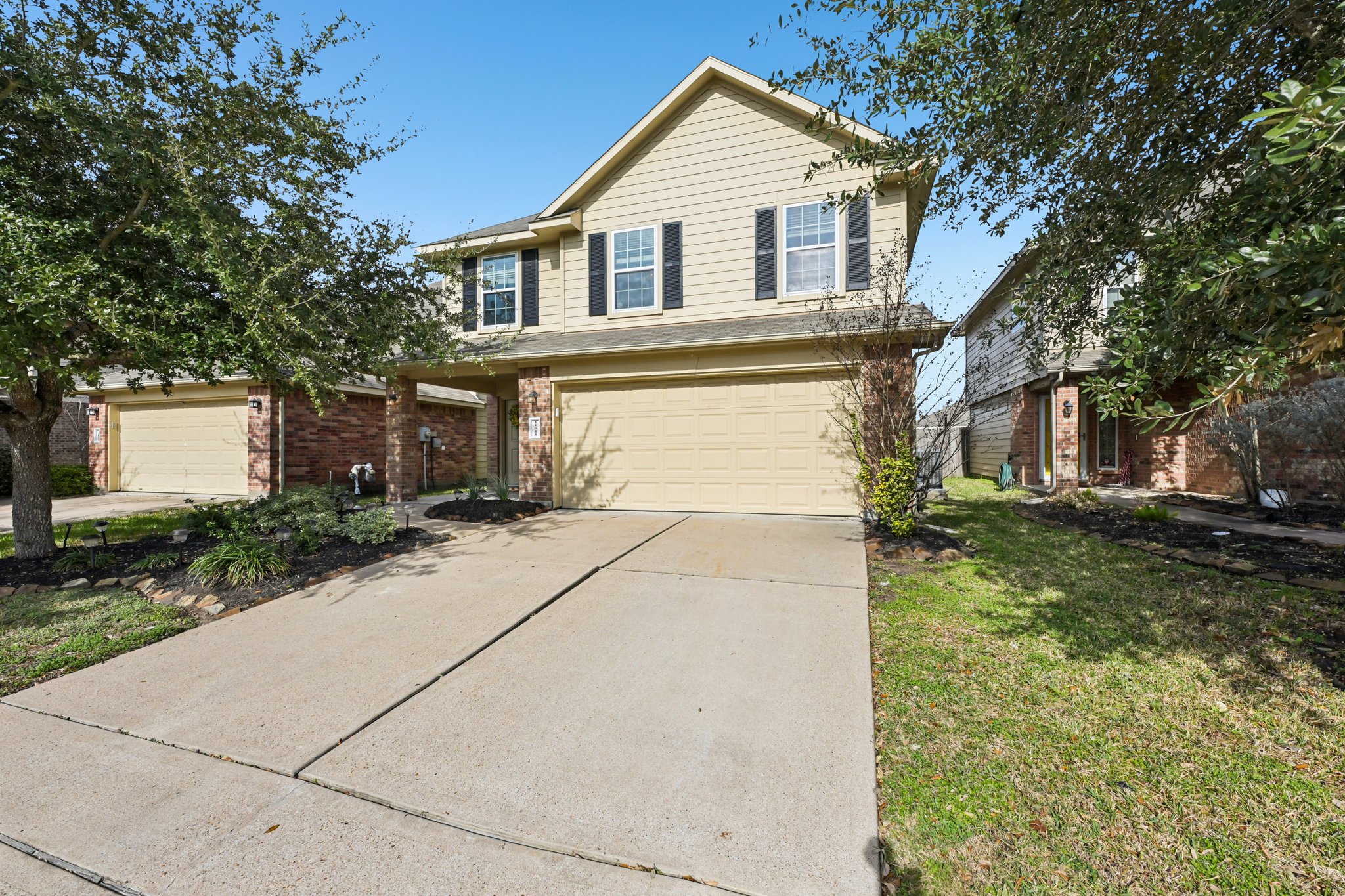 Red Hummingbird Dr-S1802-003.jpg