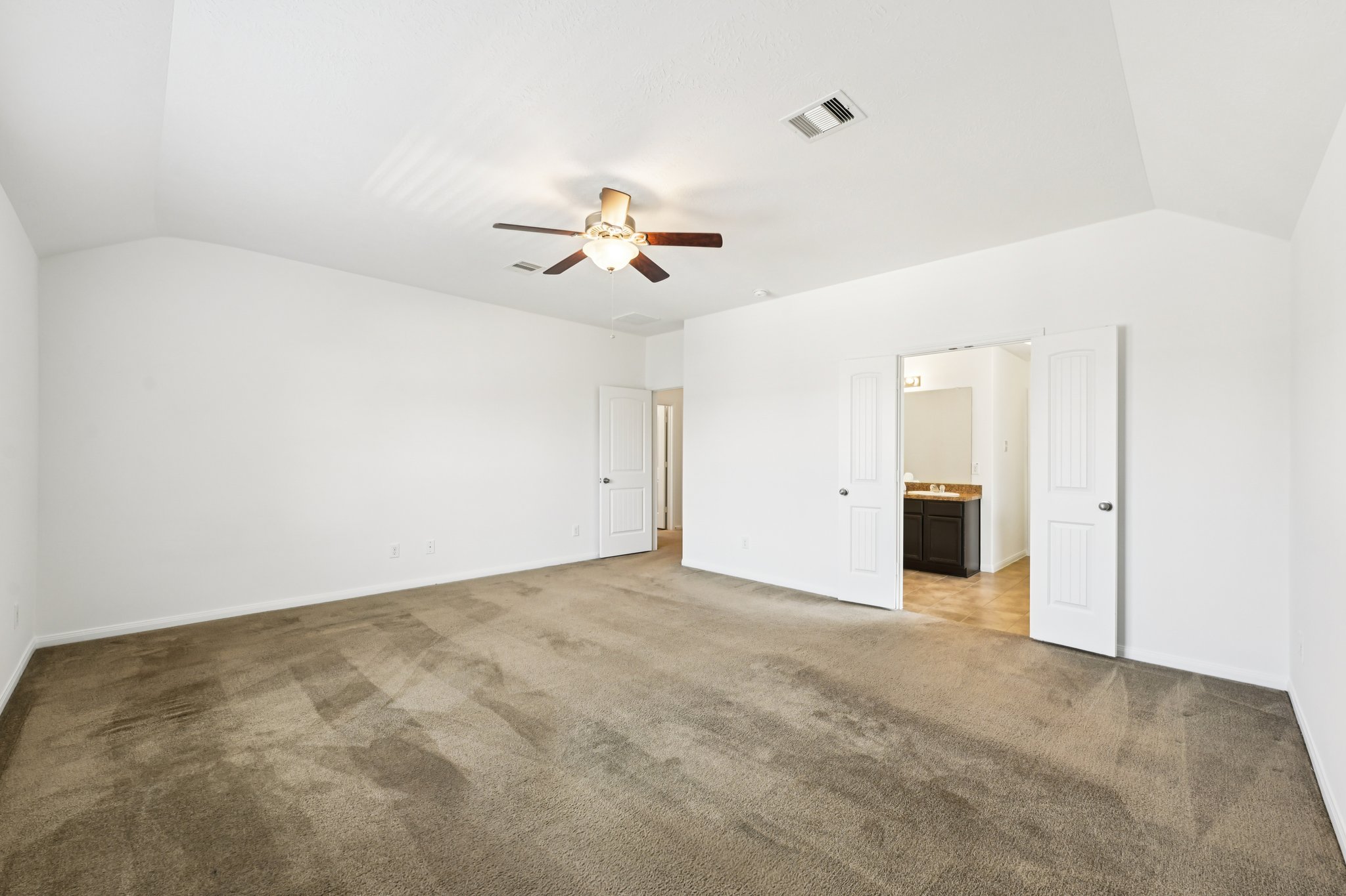 Red Hummingbird Dr-S1802-021.jpg