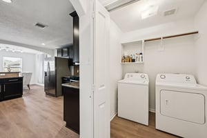 Red Hummingbird Dr-S1802-031.jpg