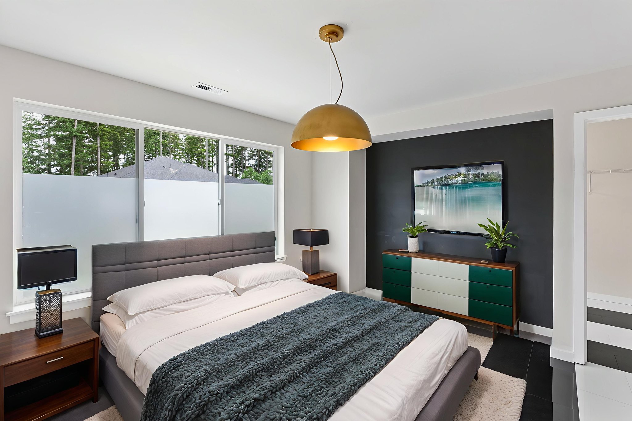 11812 Arrowhead Dr, Gig Harbor WA122 virtually staged.jpeg