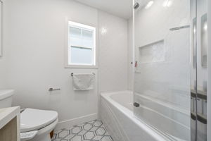  Photo 31
