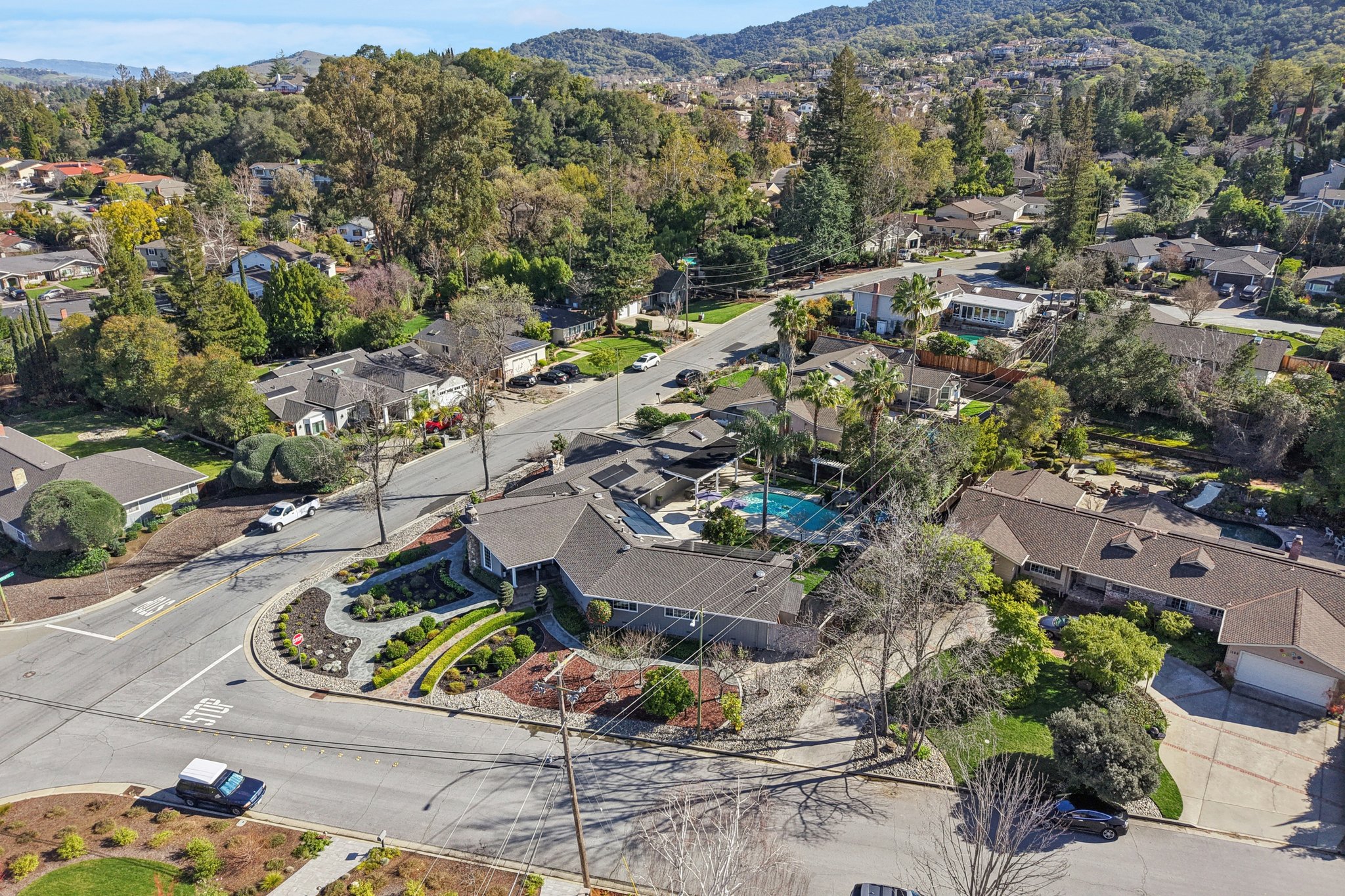 Olive Branch Ln-S2302-072.jpg