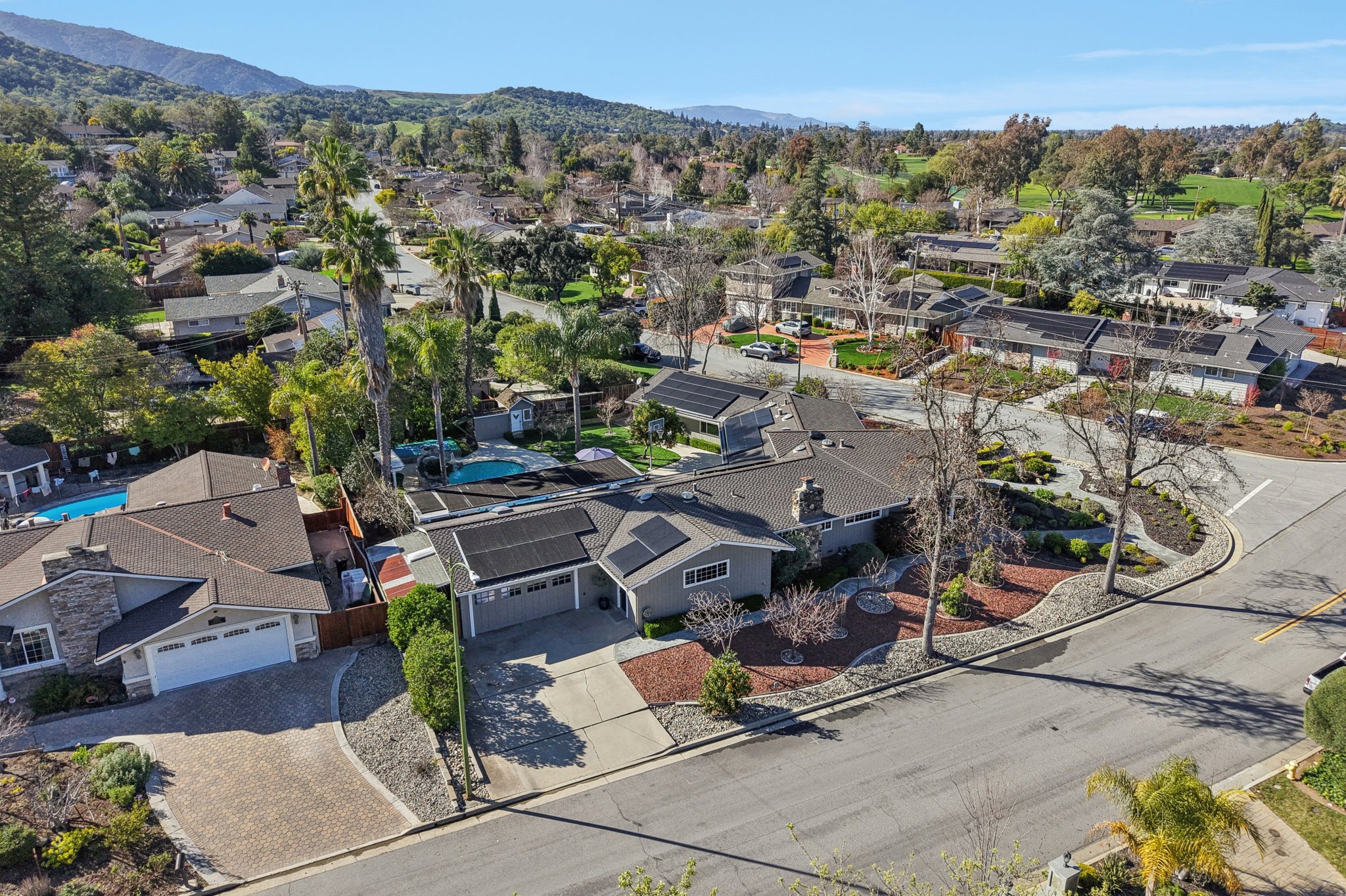 Olive Branch Ln-S2302-076.jpg