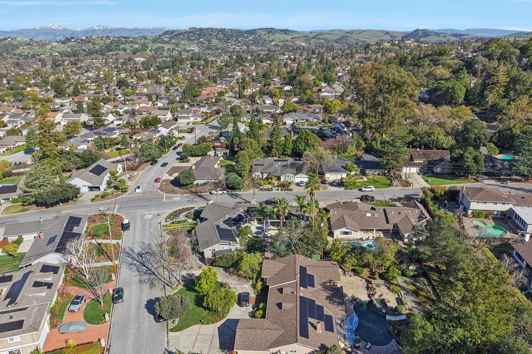 Olive Branch Ln-S2302-082.jpg